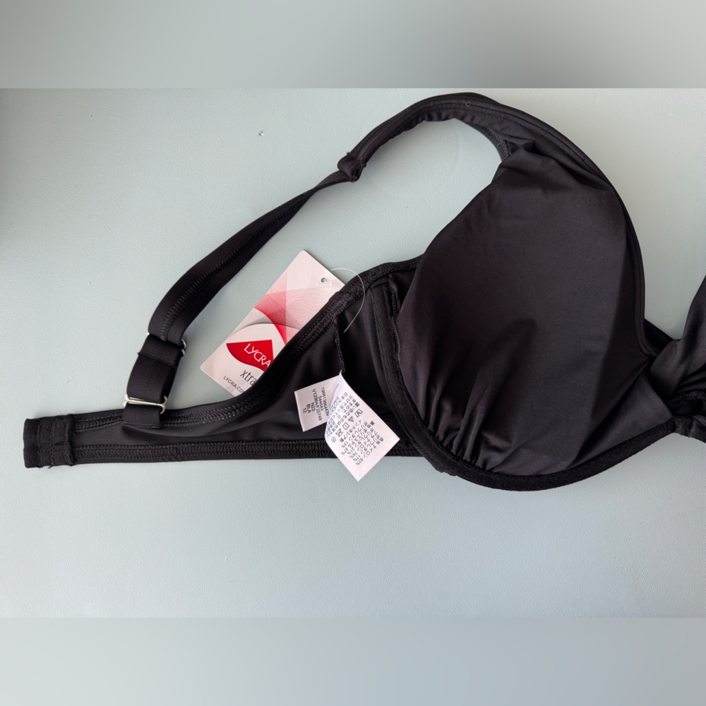 Lands’ End Women’s Twist Front Underwire Bikini Swimsuit Top - Picture 6 of 9